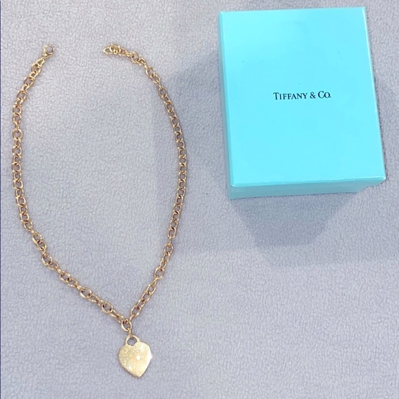 🎊HP🎉Tiffany & Co 18kt gold heart tag necklace - Picture 2 of 4